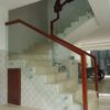 Cầu Thang Kính Cường Lực Ốp Hông