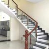 Cầu Thang Kính Cường Lực Trụ Ốp Hông