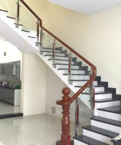 Cầu Thang Kính Cường Lực Trụ Ốp Hông