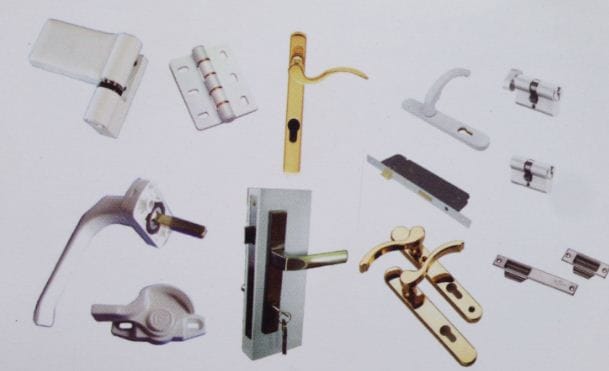 bảng giá phụ kiện cửa nhựa lõi thép tại tphcm