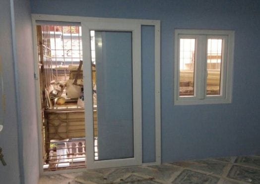 cửa nhựa lõi thép 1 cánh mở trượt cửa đi