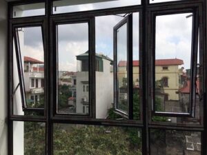 cửa sổ nhôm kính 4 cánh, 2 mở hát, 2 xoay